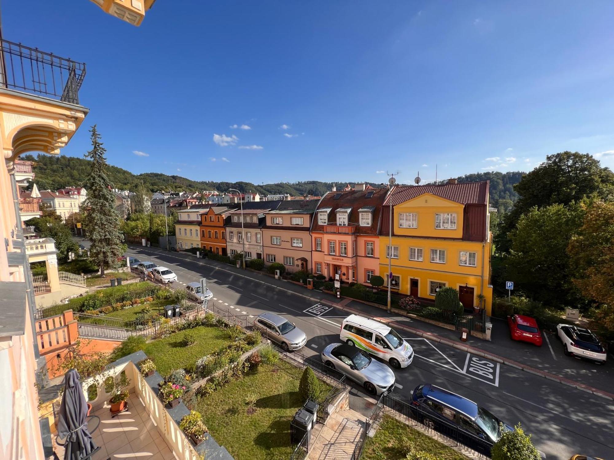 Jurincom Apartments Na Vyhlidce Karlovy Vary Ngoại thất bức ảnh