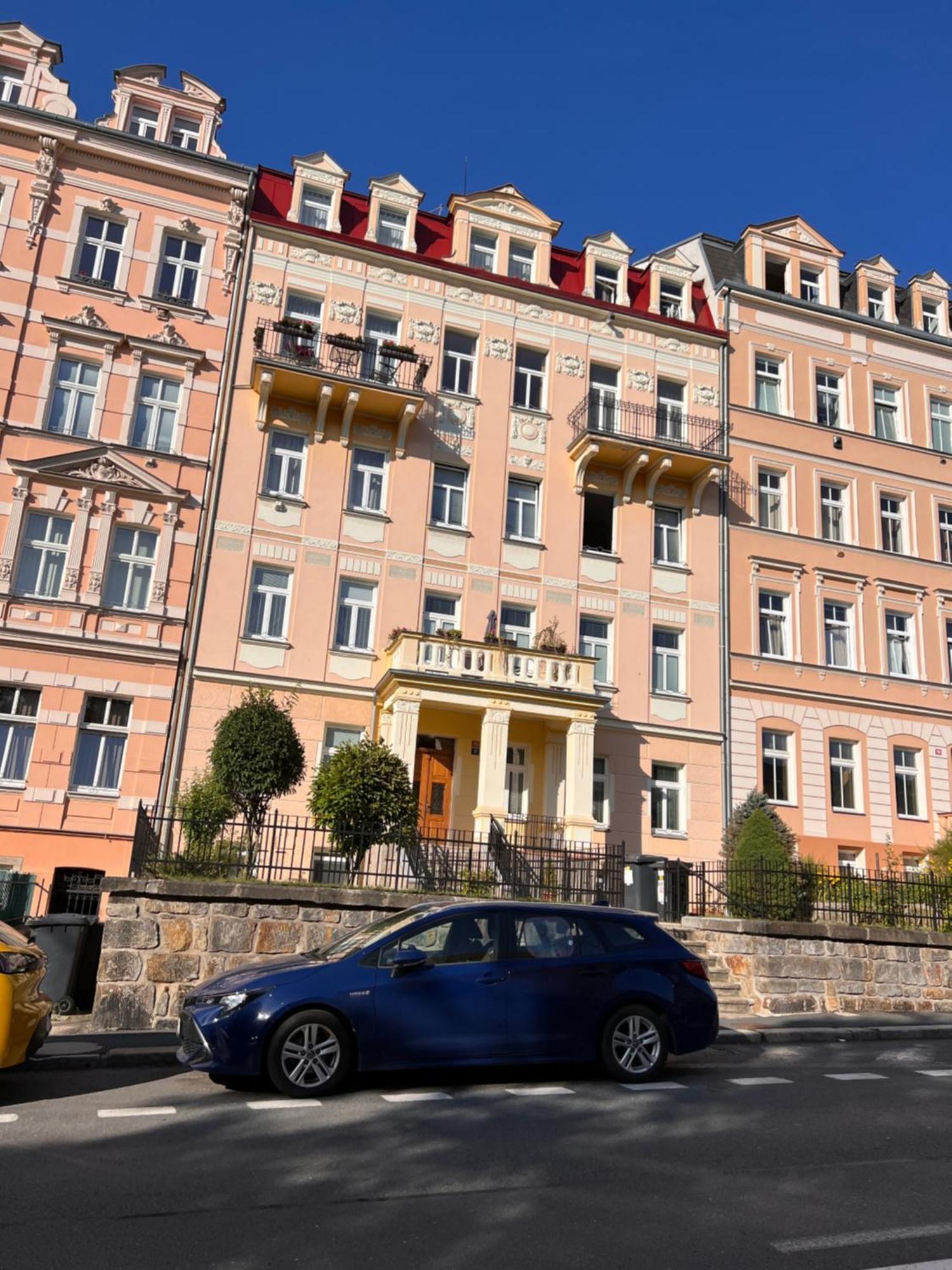 Jurincom Apartments Na Vyhlidce Karlovy Vary Ngoại thất bức ảnh